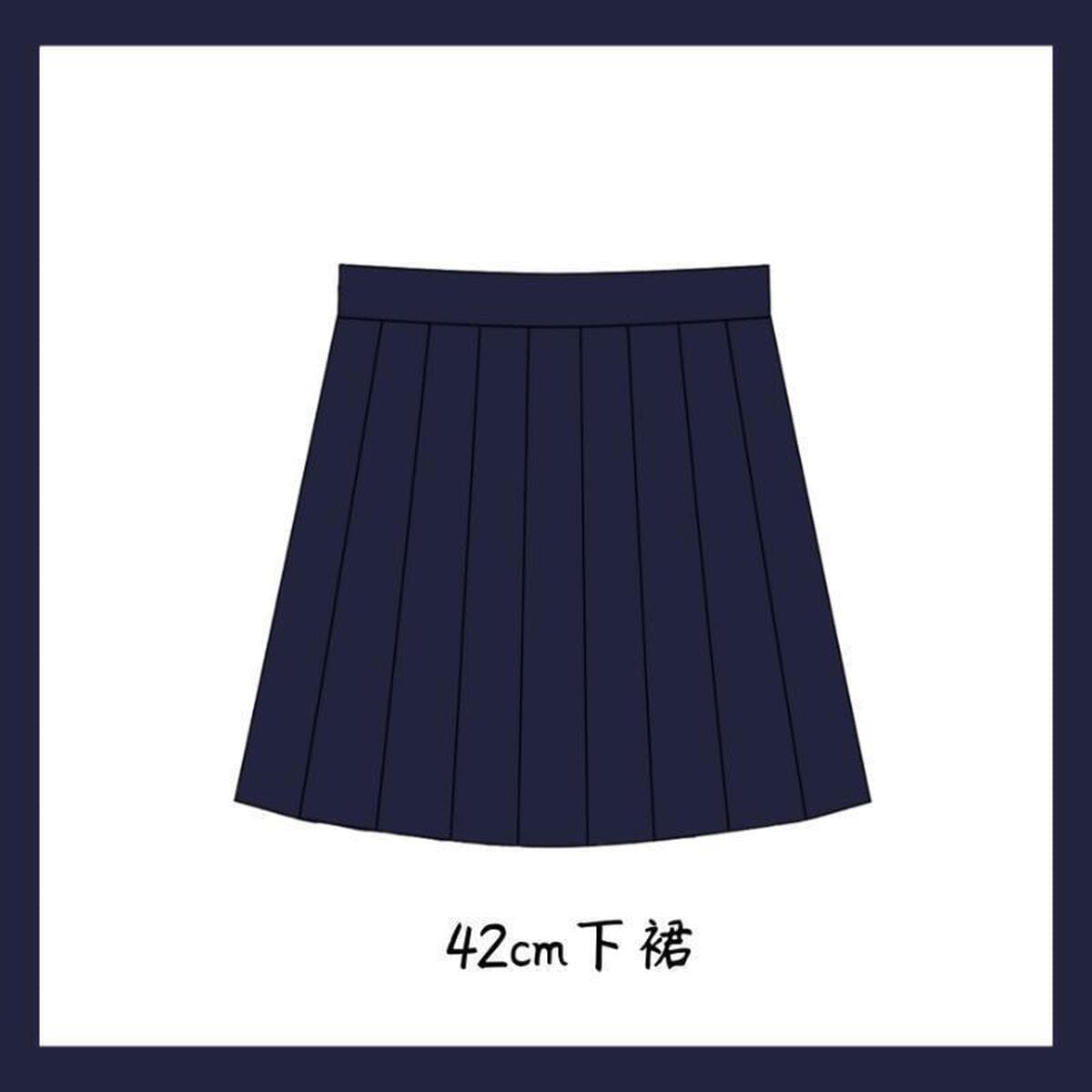 Синяя jk рубашка с длинными рукавами на улице