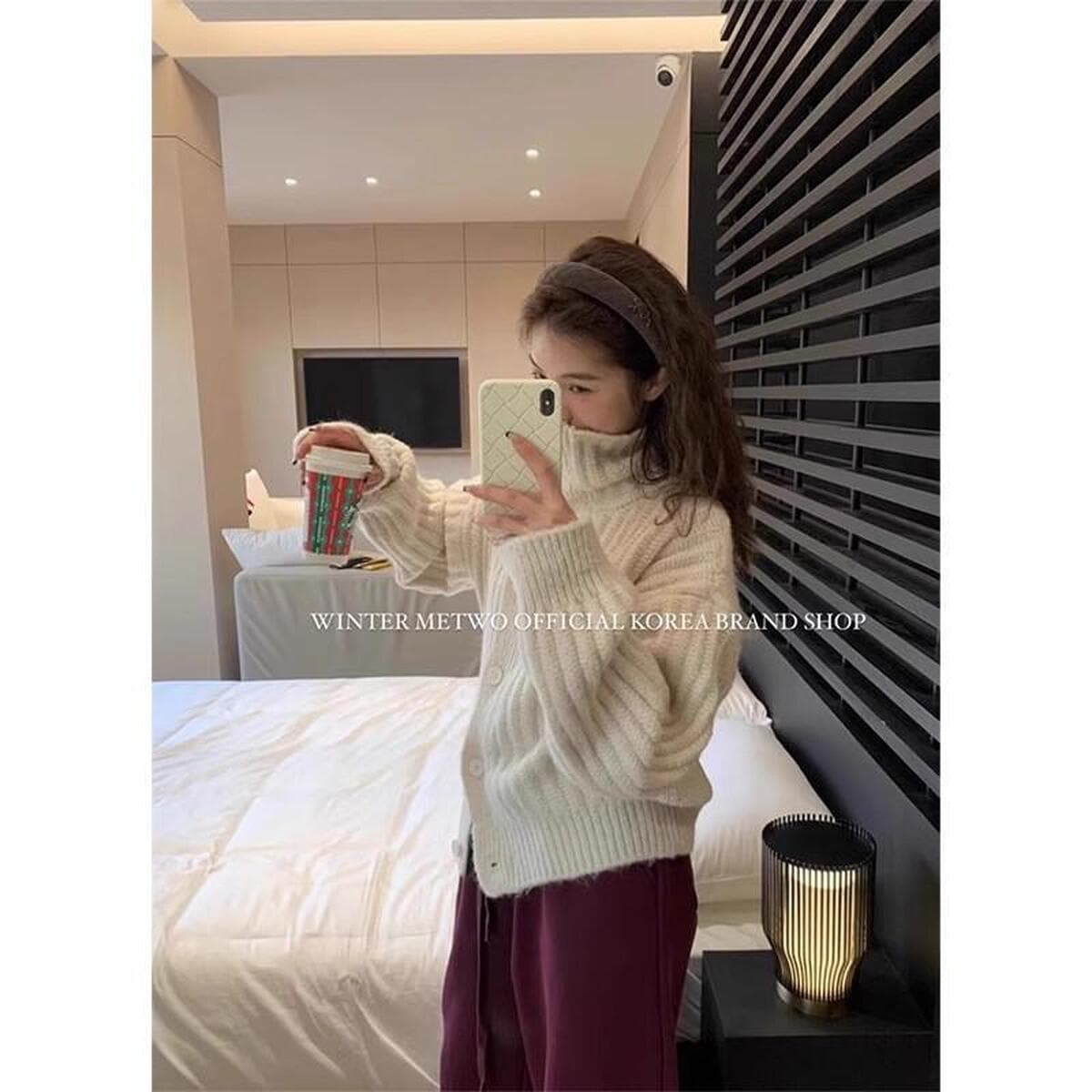 Мягкий восковой черный свитер с высоким водолазом женский толстый свободный ленивый вязаный кардиган короткий топ зимой