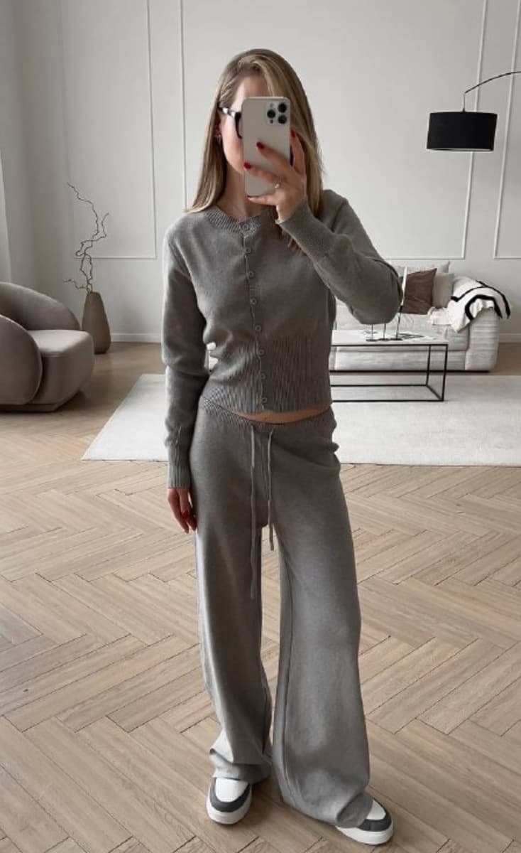 Однотонный вязаный кардиган для женщин осенью и зимой, мягкая и восковая внутренняя одежда, облегающий трикотаж с круглым...