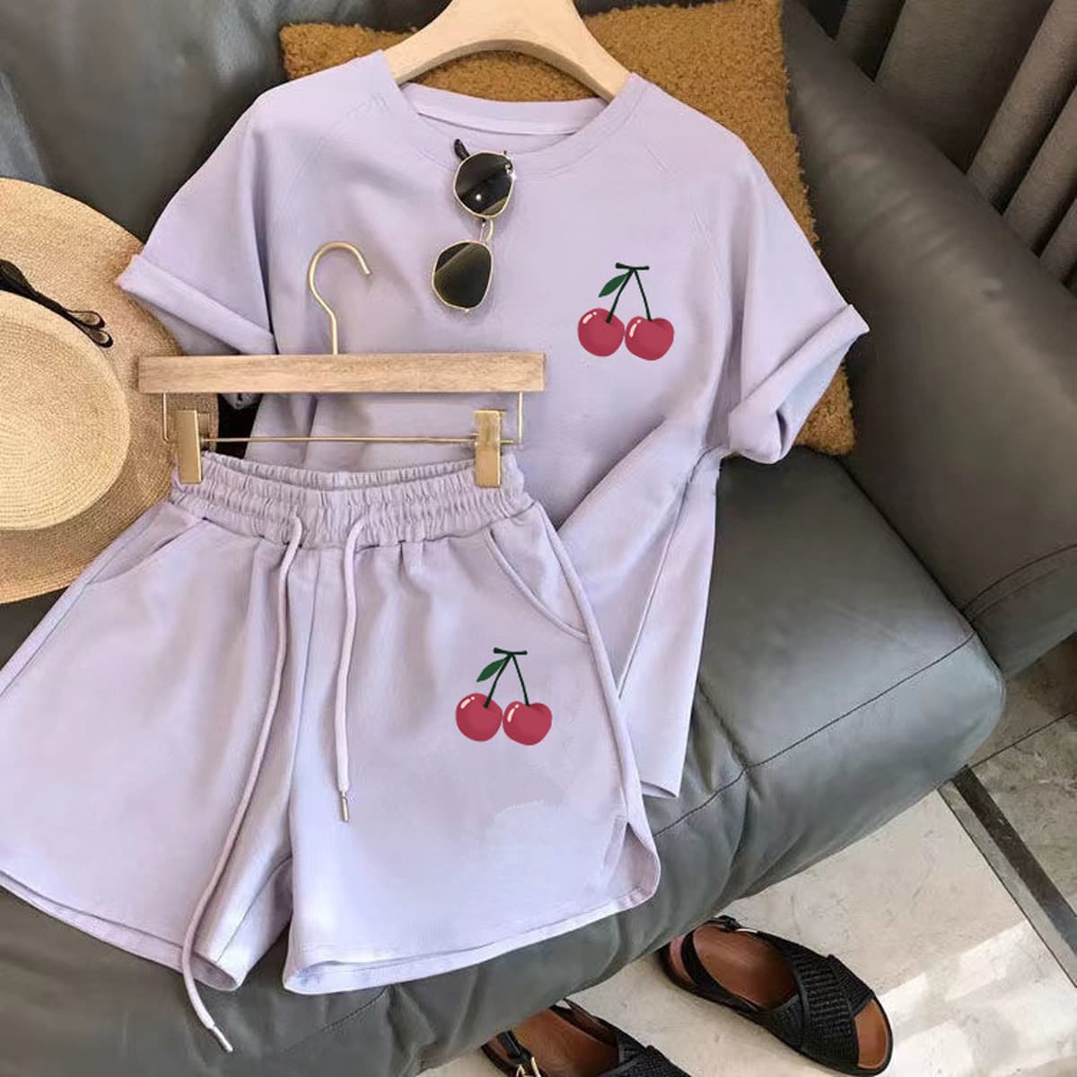 Летний комплект для женщин в корейском стиле Amazon: свободная футболка с коротким рукавом, шорты, спортивный принт с...