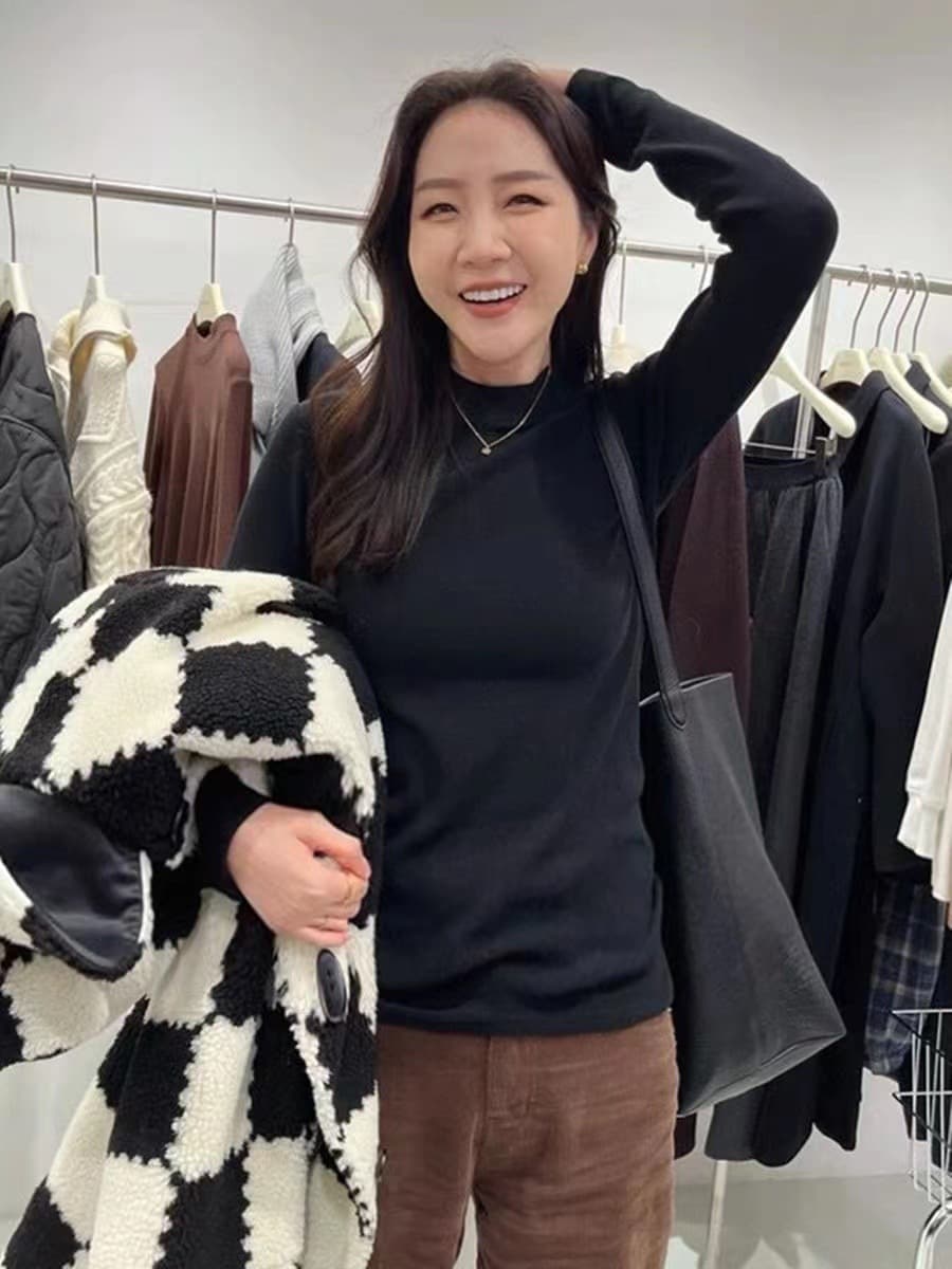 Женская базовая футболка в стиле «босс-леди», осенне-зимняя версия, на флисовой подкладке, утолщенная бархатом, с длинными...