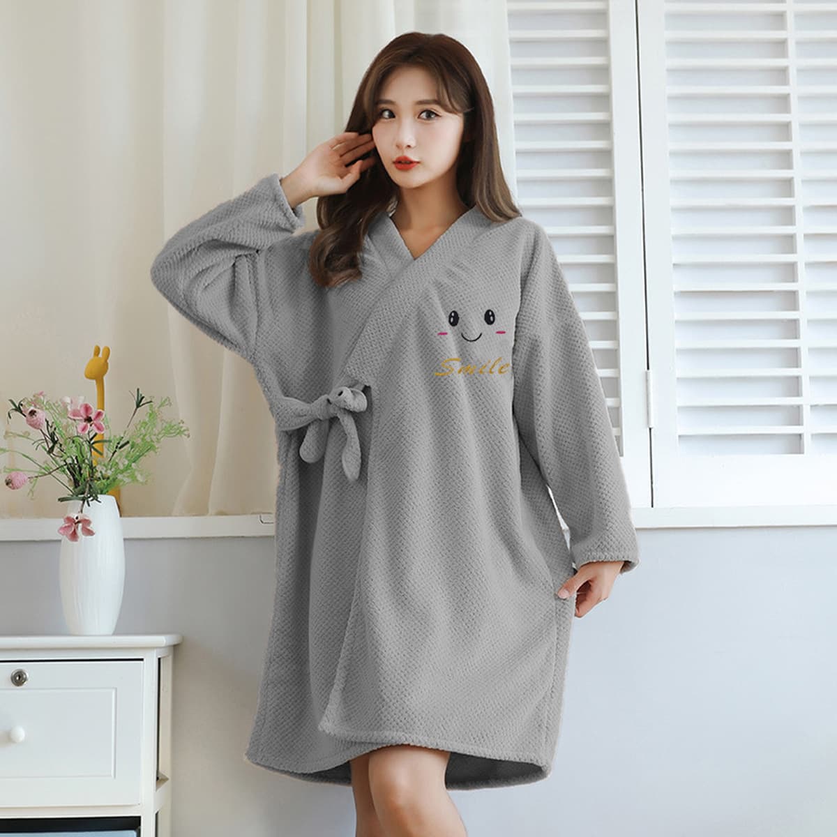 Ананасовый халат носимое банное полотенце банная юбка Женская милая вышитая ремешок утолщенный коралловый флис Домашняя...