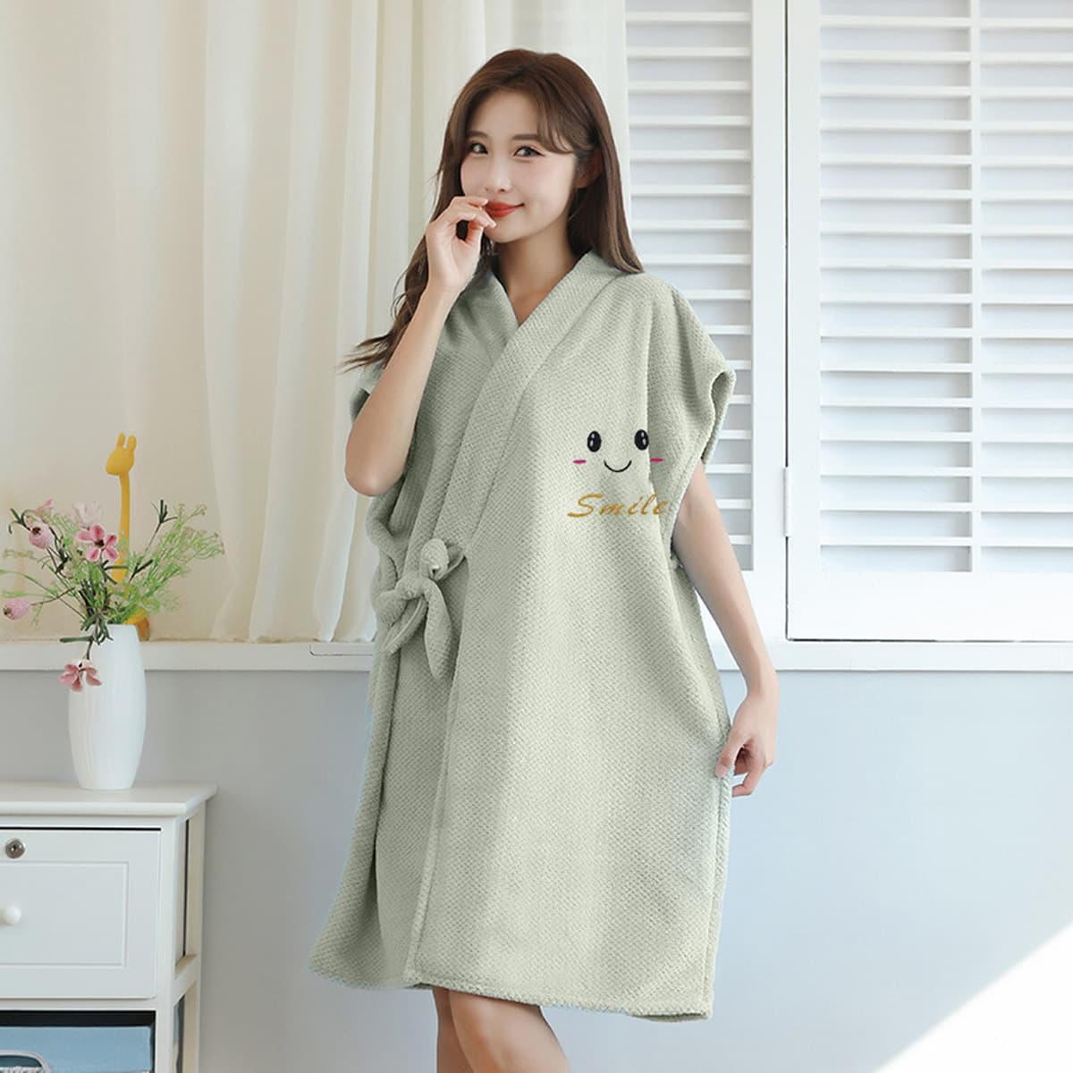 Ананасовый халат носимое банное полотенце банная юбка Женская милая вышитая ремешок утолщенный коралловый флис Домашняя...