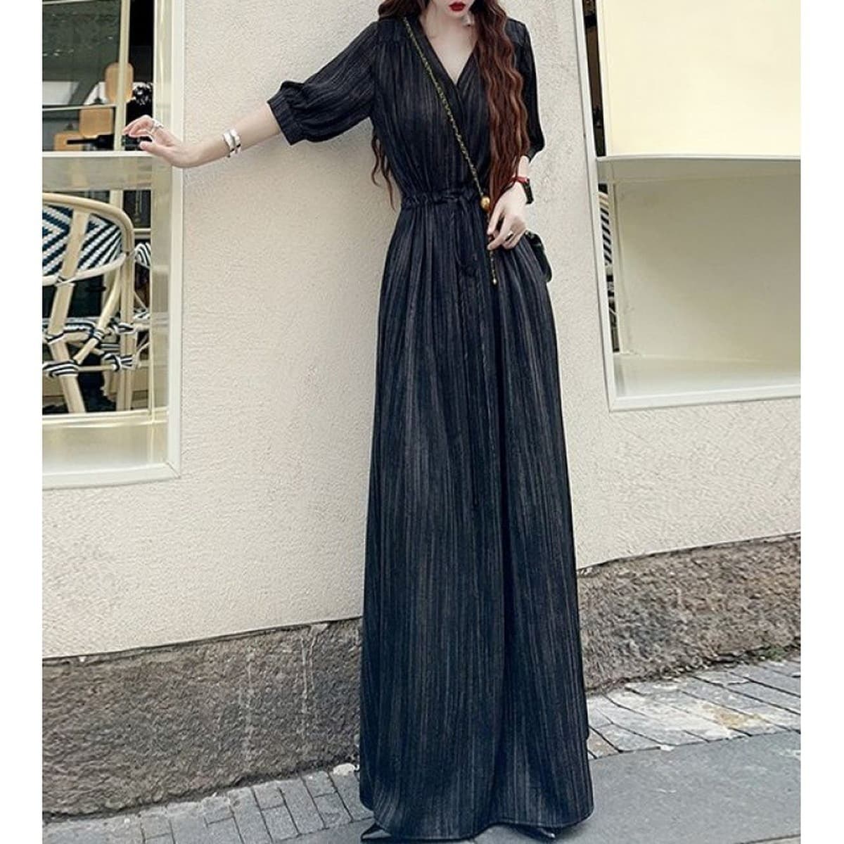 Высокий, расширенный простой повседневный, темпераментное платье с V-образным вырезом