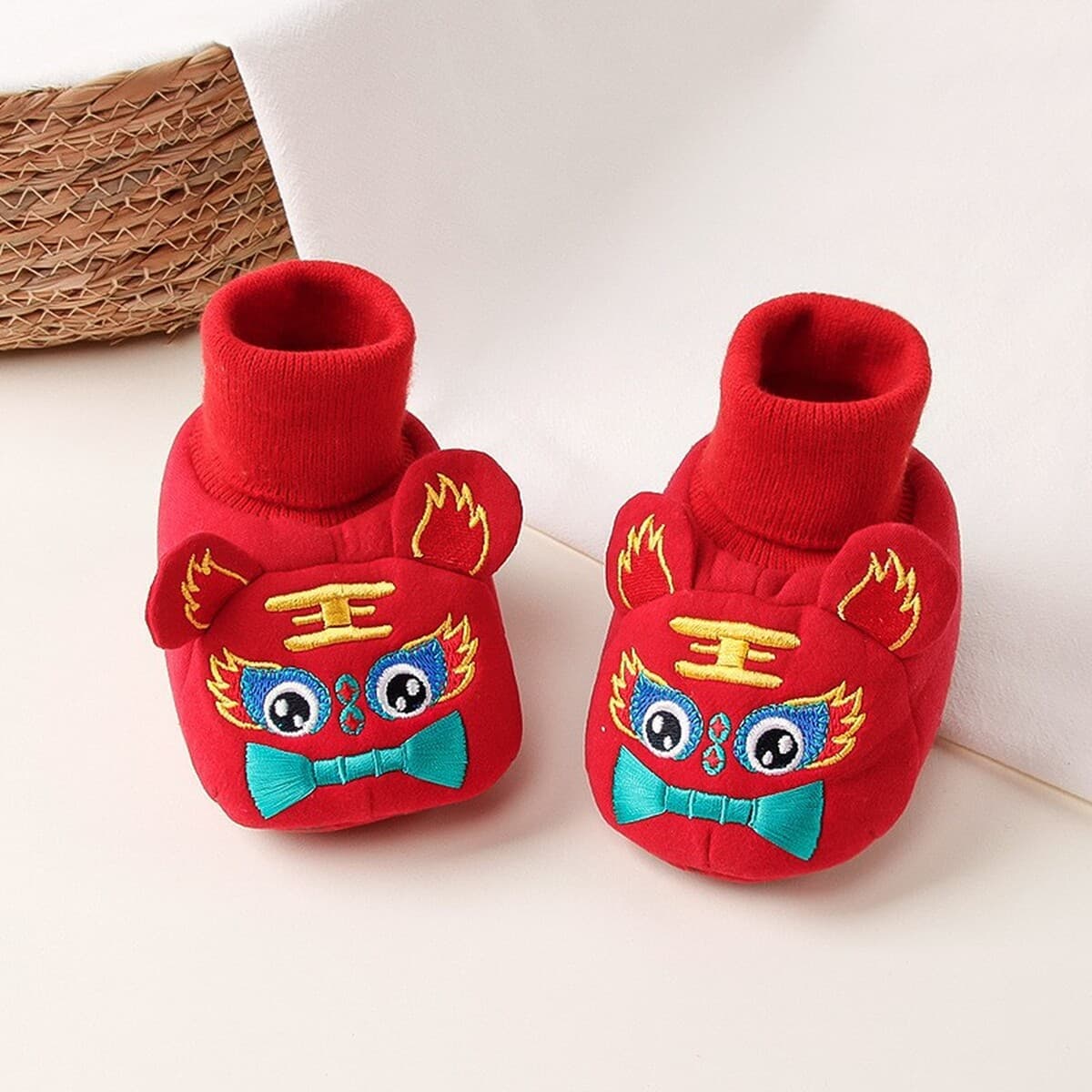 Guochao Dragon Tiger Baby Baby Red Полнолуние