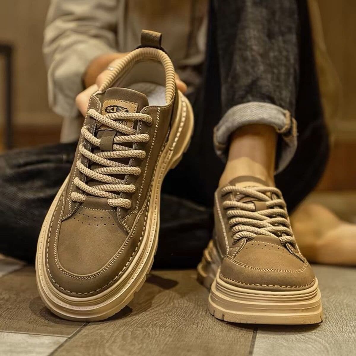 Мужские ботинки Мартин, высокие, осенне-зимняя новинка 2025 года, в британском стиле, ретро, средней высоты, увеличивающие...