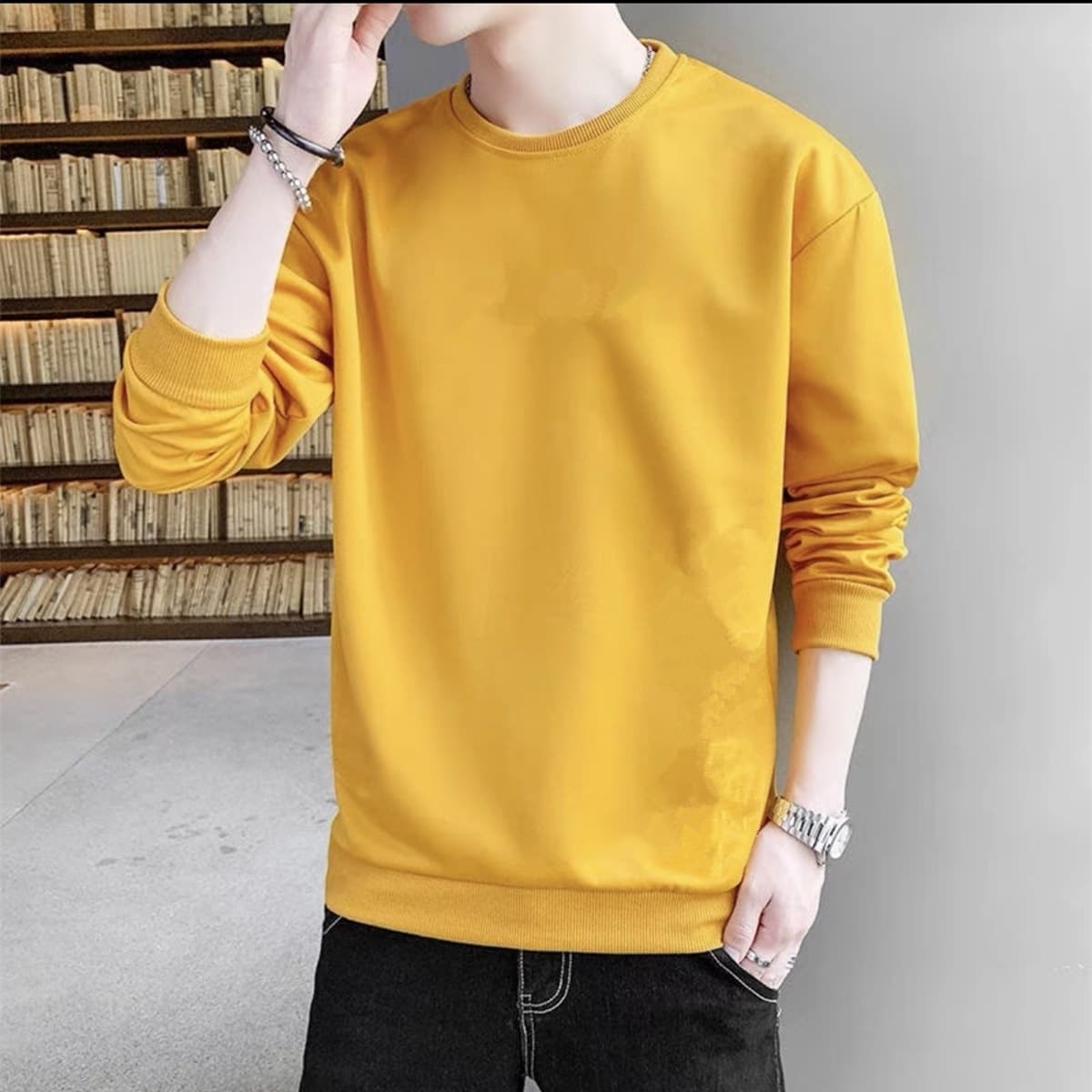 Зимний кашемировый свитер с круглым вырезом