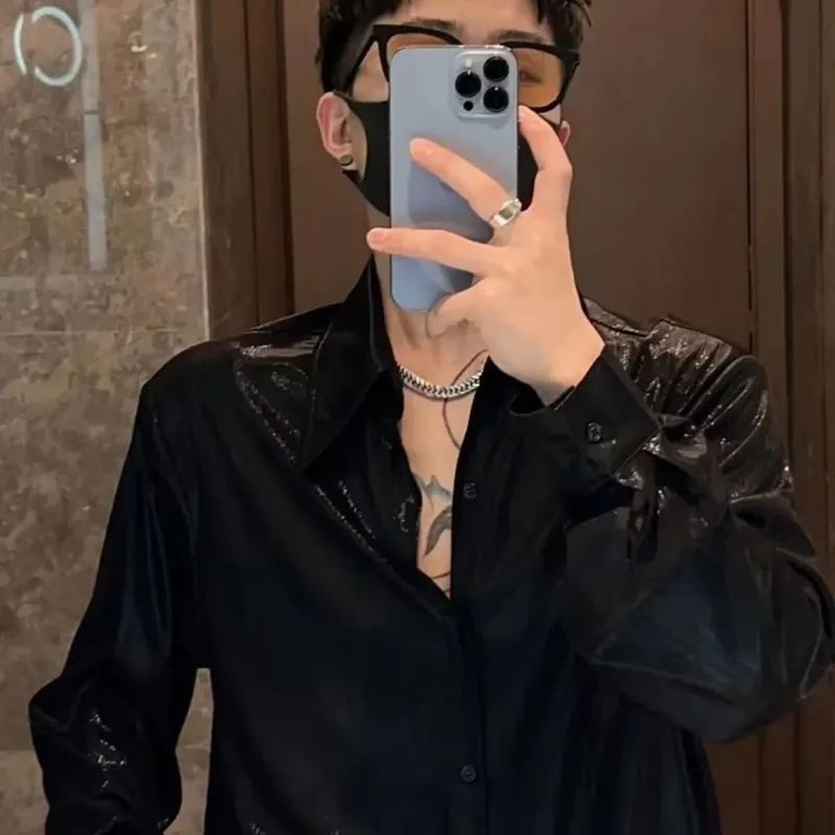 Дизайнерская модная модная минималистская рубашка для мужчин с длинными рукавами 2024 летом новая свободная повседневная...