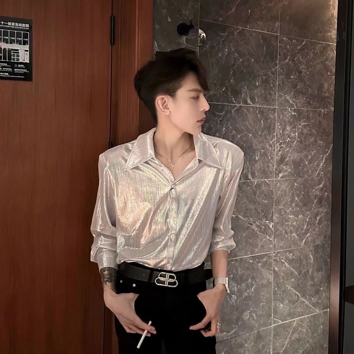 Дизайнерская модная модная минималистская рубашка для мужчин с длинными рукавами 2024 летом новая свободная повседневная...