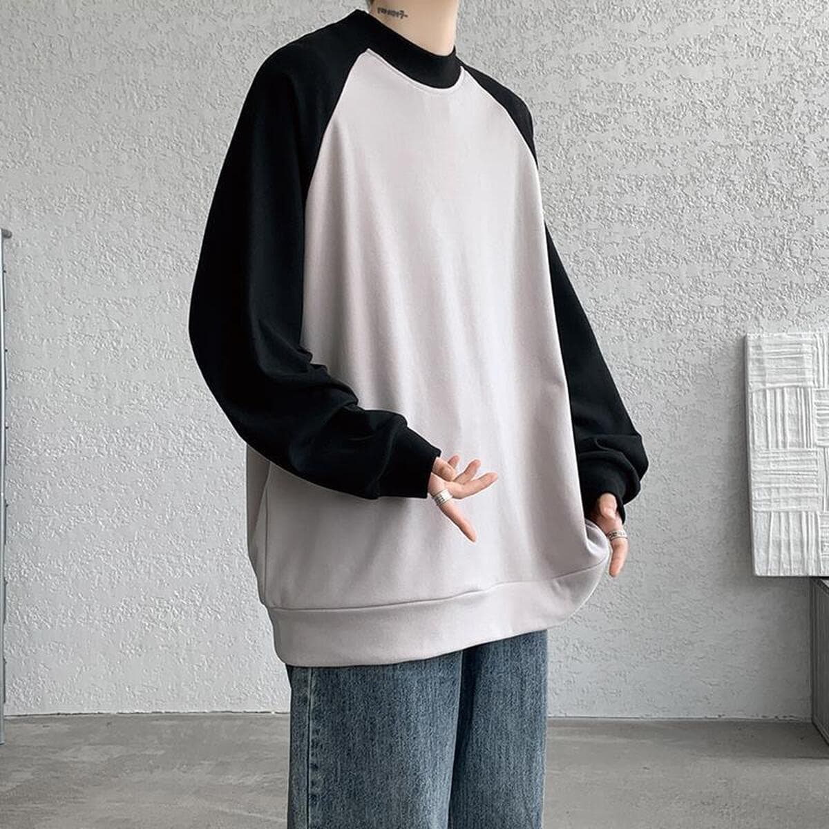 Чрезвычайно высокий свитер с круглым вырезом