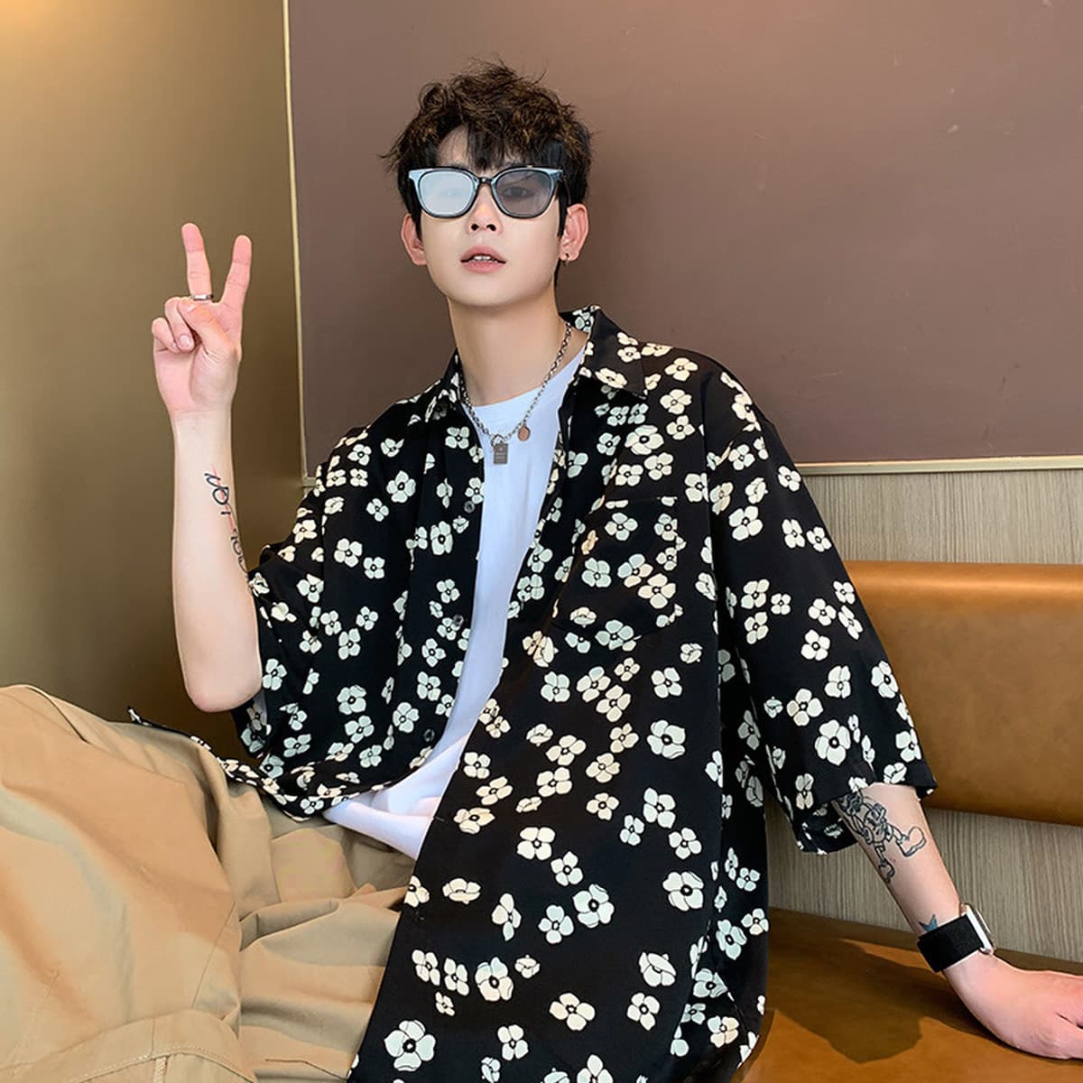 Гавайская цветочная рубашка мужская с короткими рукавами ледяной шелк прилив пляжная рубашка летняя тонкая свободная куртка...