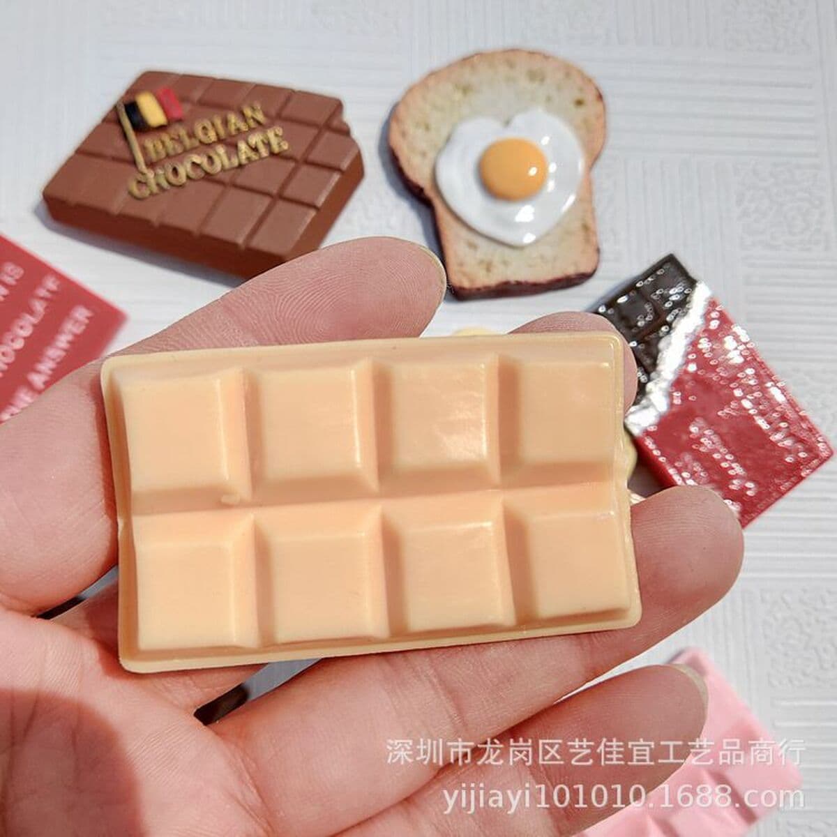 Туристические сувениры: швейцарский шоколад в форме яйца, хлебные тосты, магниты, 3D-магниты из смолы для холодильника