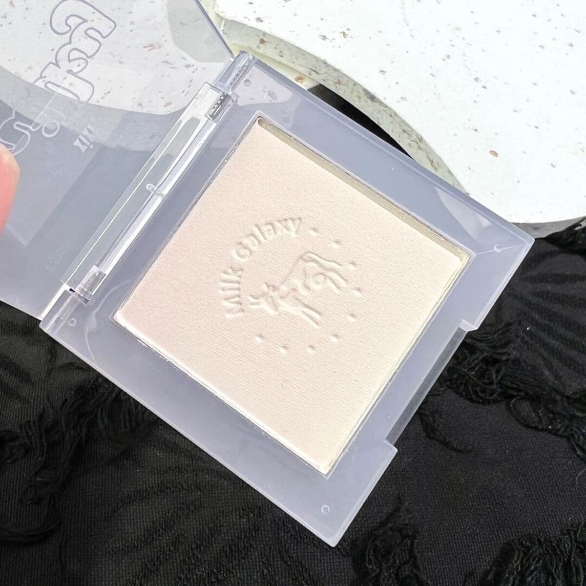 Xixi Milk Galaxy Мягкий туман Румяна Монохромная жаберная фиолетовая пластина Матовая сила Маленький оранжевый голый макияж...