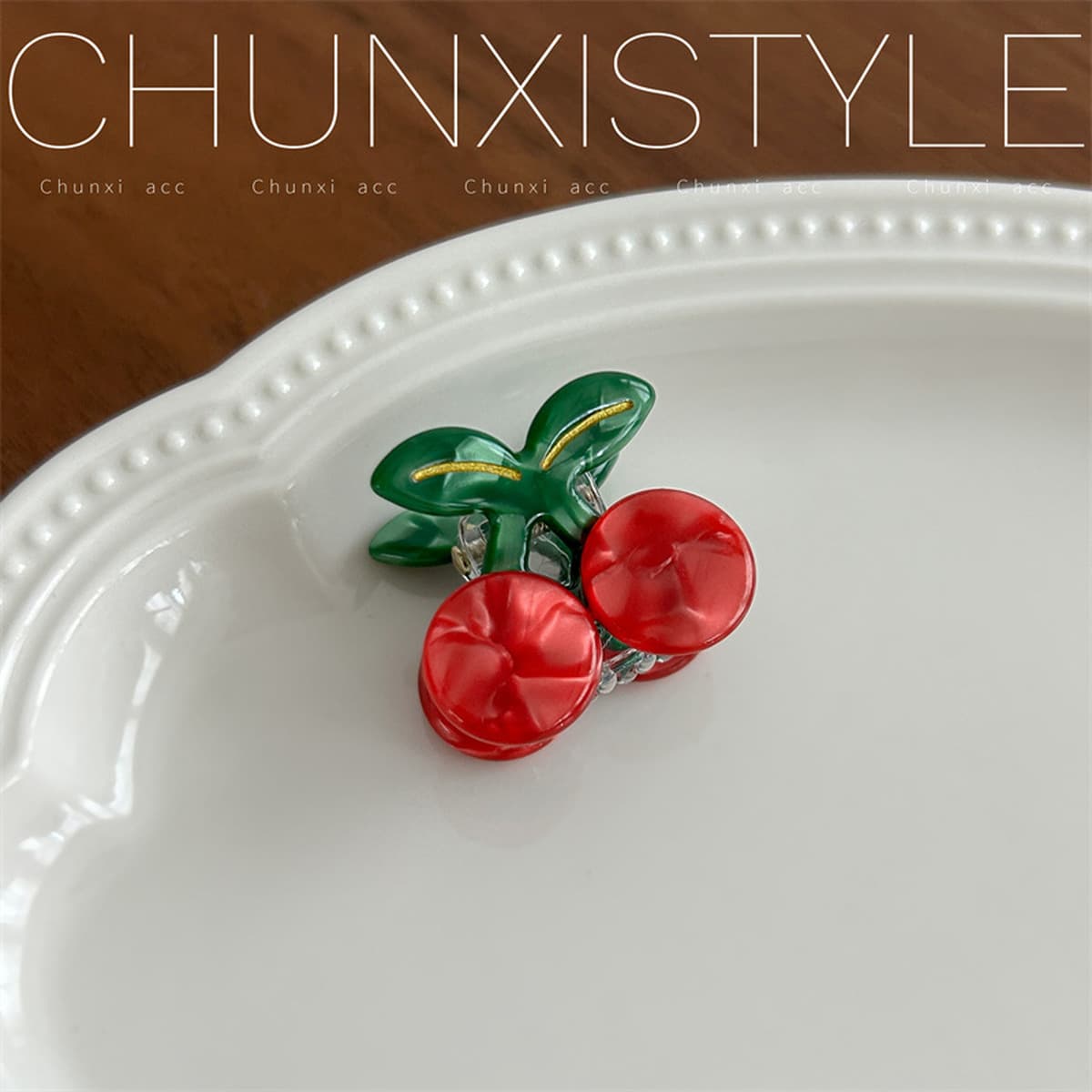 Одна пара зажимов выглядит лучше ~ Высокие черепа, милые фрукты, маленькие волосы, клубничные красные челки, заколки для...