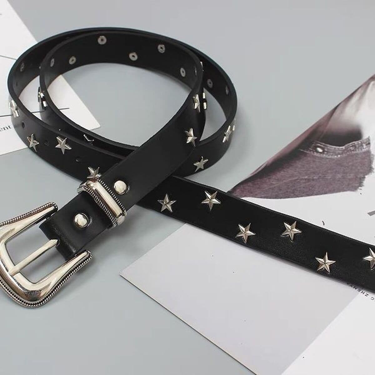 Ремень со звездами в стиле панк с заклепками Женские аксессуары джинсы дизайн смысл ниша Y2K горячие девушки Пятиконечная...