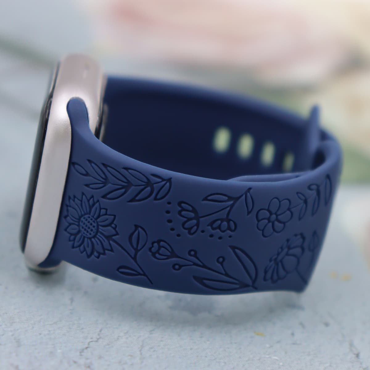 Ремешок для Apple Watch с регулируемой длиной и солнечным цветочным узором, силиконовый ремешок, стильный и повседневный...