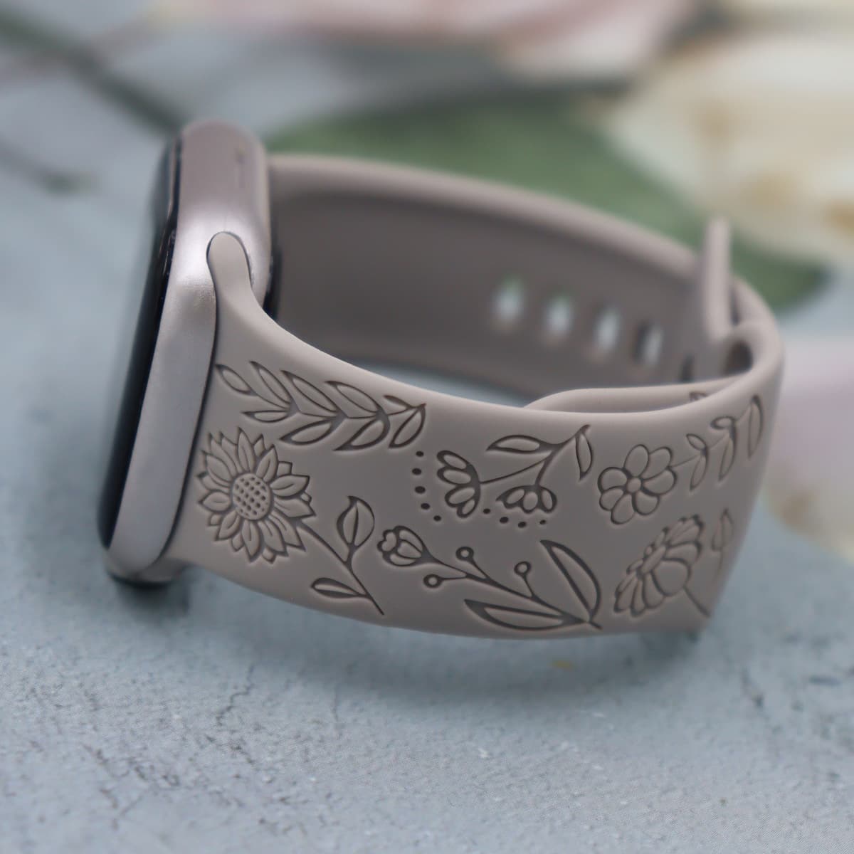 Ремешок для Apple Watch с регулируемой длиной и солнечным цветочным узором, силиконовый ремешок, стильный и повседневный...