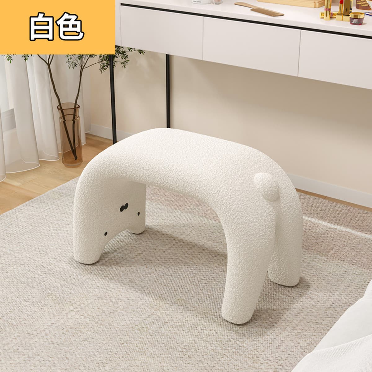 Симпатичный кошачий табурет для домашнего использования