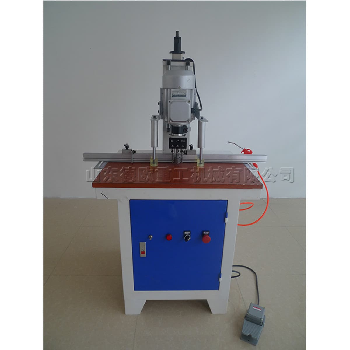 Панельный мебельный шкаф дверной сверлильный станок Деревообрабатывающее оборудование шарнир с одной головкой сверлильный...