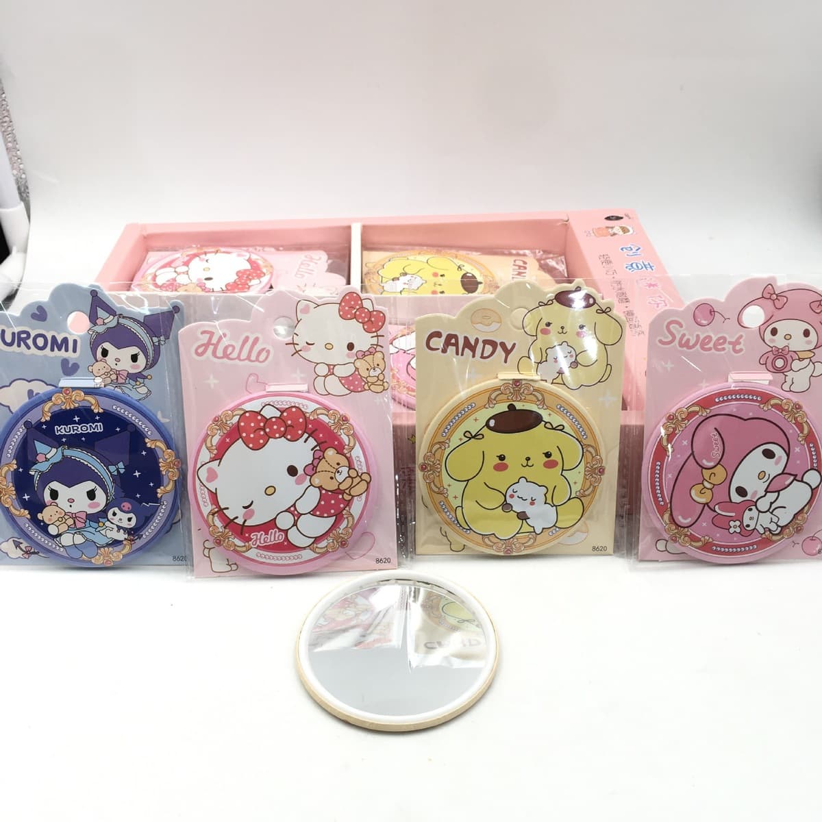Аниме Sanrio Зеркало мило односторонний мини с высоким содержанием Куломи Мелетти Бутин собака портативный с зеркалом