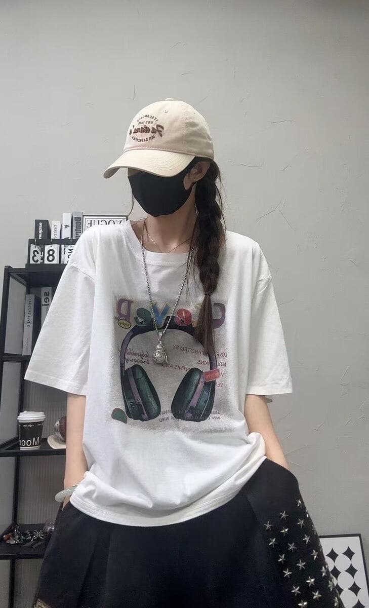 Футболка 2025 летняя новая с круглым вырезом повседневная литературная красочная универсальная рубашка с короткими рукавами