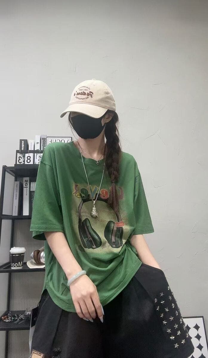 Футболка 2025 летняя новая с круглым вырезом повседневная литературная красочная универсальная рубашка с короткими рукавами