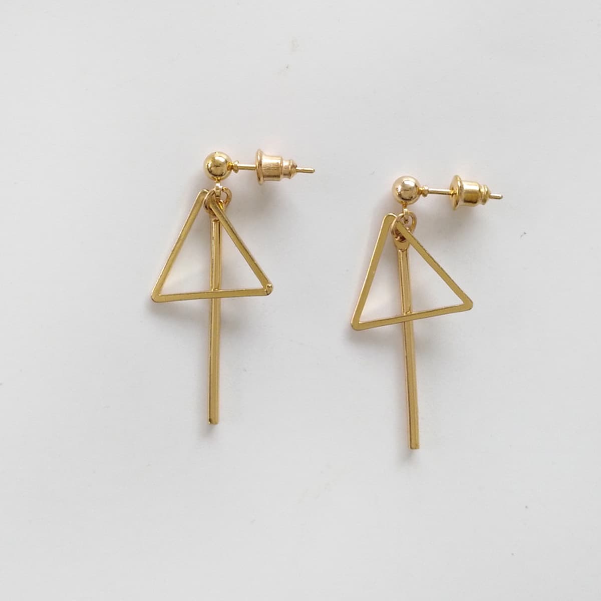 Возвращайте новым и старым клиентам ювелирную коллекцию, модные нишевые серьги, аксессуары для волос, ожерелья для женщин.