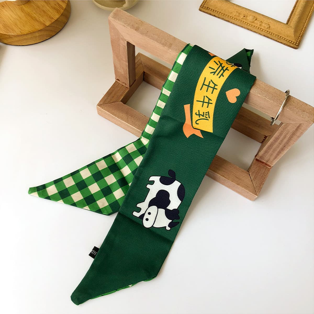 Возвращайте новым и старым клиентам ювелирную коллекцию, модные нишевые серьги, аксессуары для волос, ожерелья для женщин.