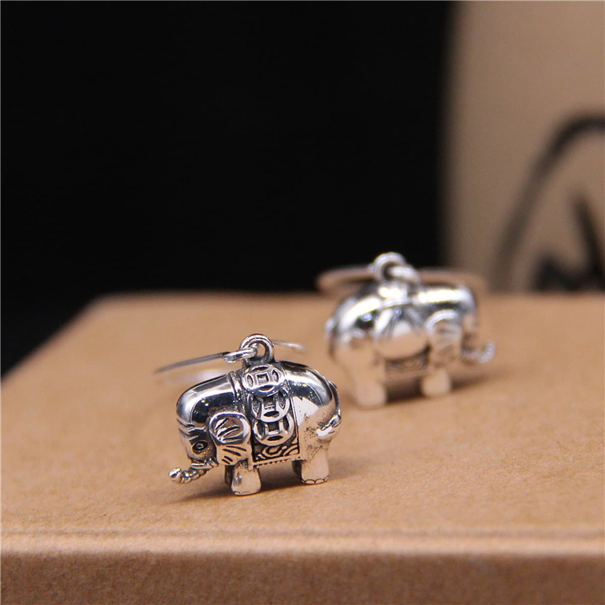 3D стерео тайский серебряный слоненок серьги женские ретро висячие деньги сумка для передачи длинных ушных подвесок Jiyong