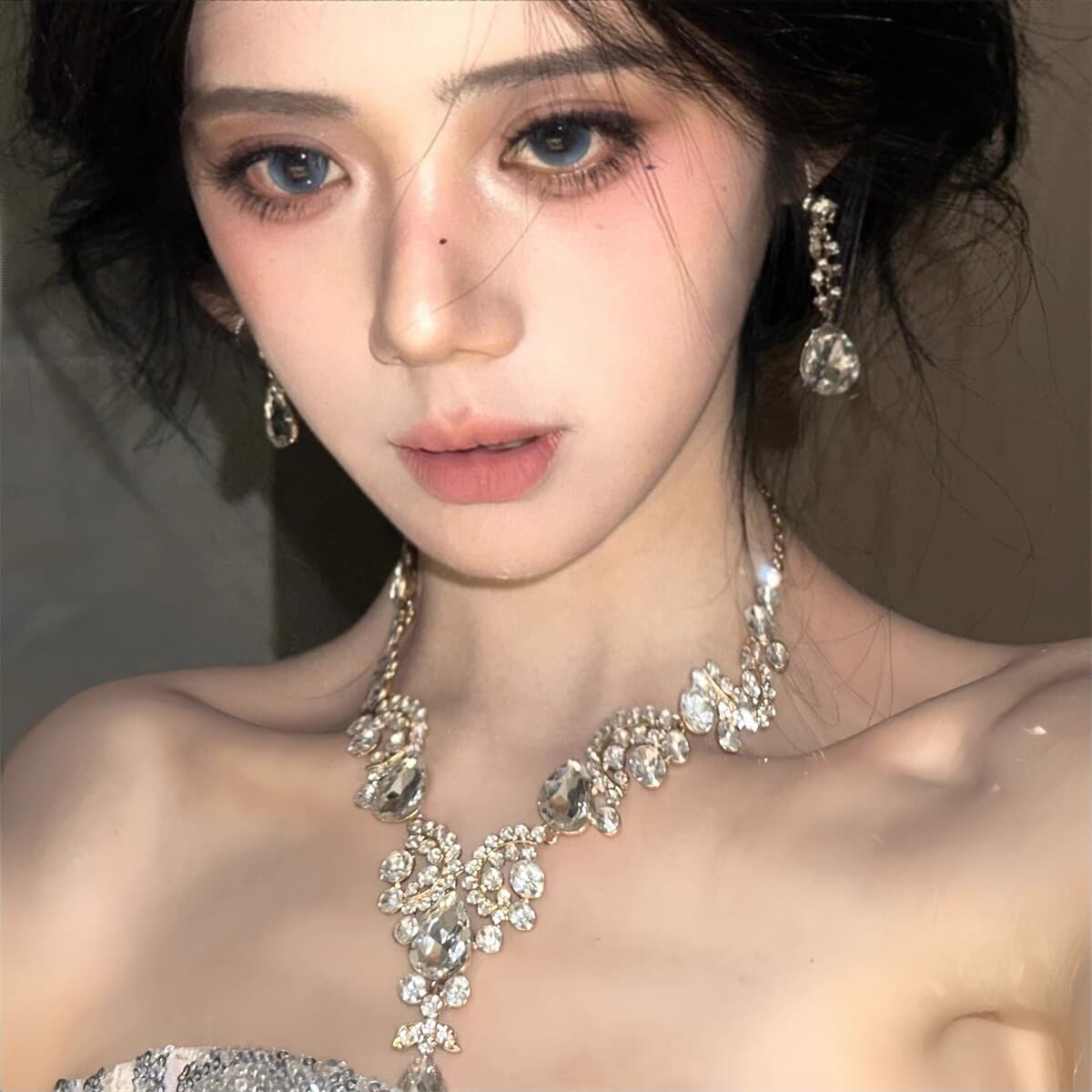 Супер вспышка капли воды, полные бриллиантов, кисточки, ожерелье, серьги, набор женских придворных легких экстравагантных...