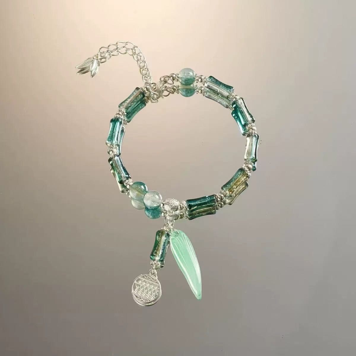 Популярный стильный летний браслет с бабочками и бусинами, модный сладкий браслет с стеклянным бантом для студентов и подруг