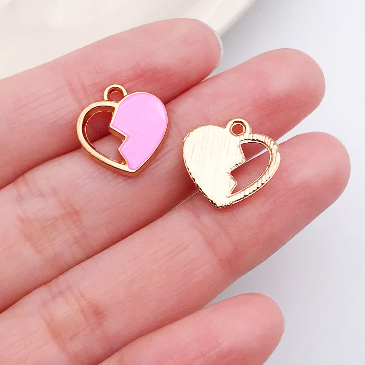 Кулон-подвеска для ожерелья DIY в форме сердца с розой и надписью LOVE, цвет розовый, ко Дню святого Валентина, аксессуары...