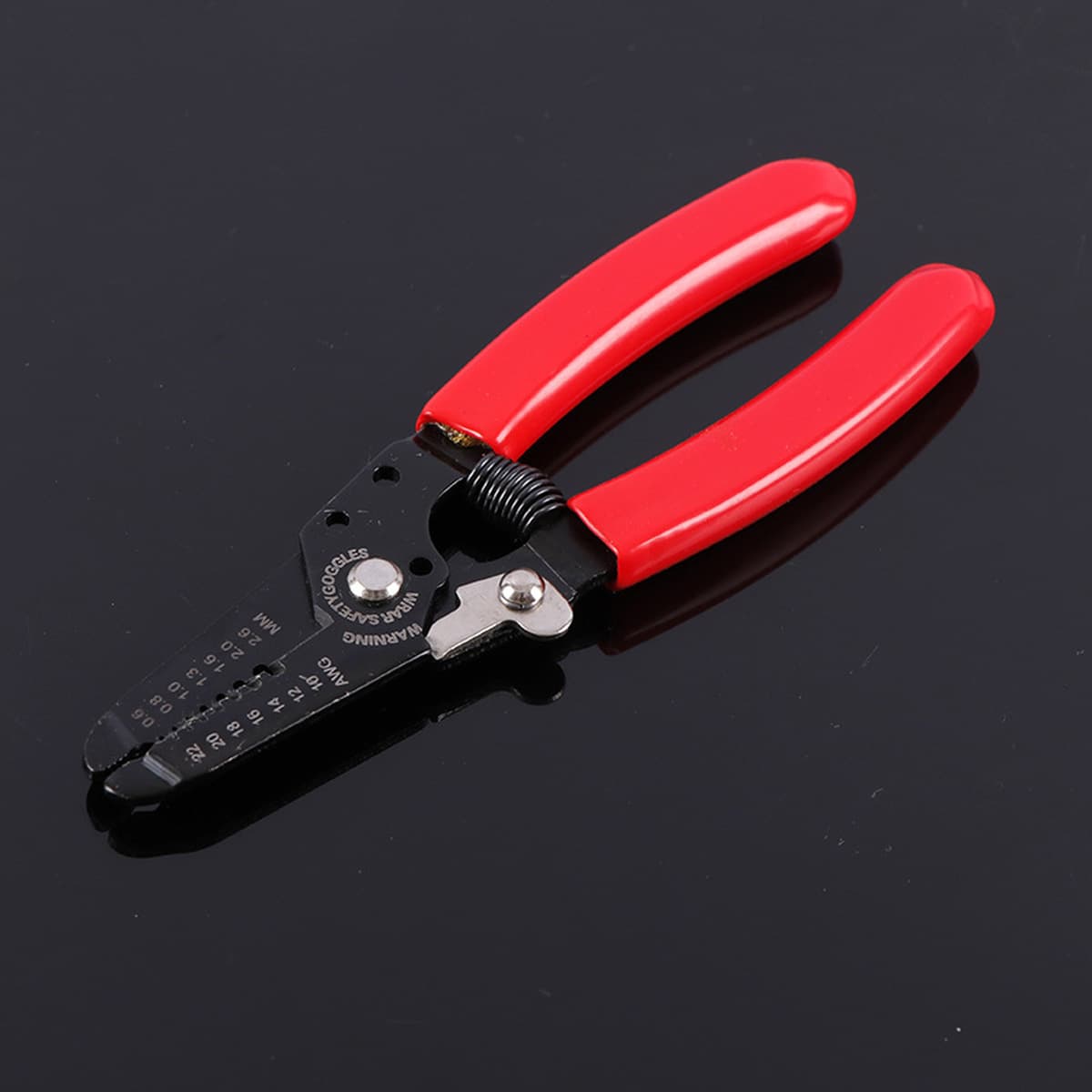 В наличии аппаратные инструменты инструмент для зачистки проводов инструмент для ремонта проводной сети инструмент для...