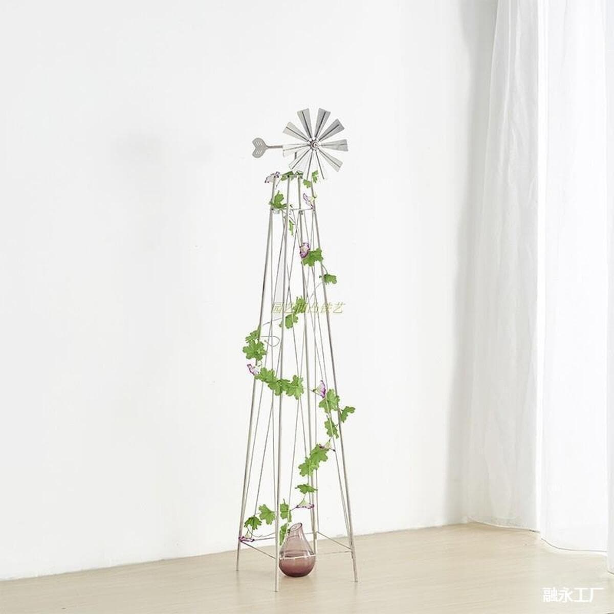 Американский и европейский стиль, старая железная ветряная мельница, кронштейн для восхождения, клевер, растение, подставка...