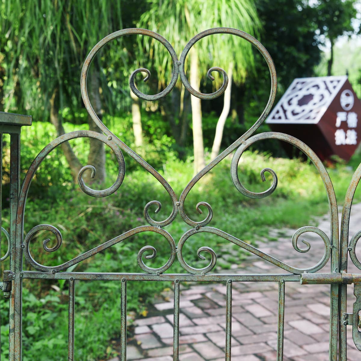 Экспортный заказ старый двор входная дверь вилла железная дверь сада открытая Арка растение вьющаяся лоза декоративная...